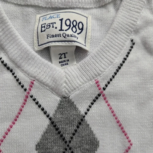 Children's Place Boy's Sweater Vest - Picture 3 of 3